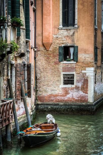 Venice Boat  - 1920c